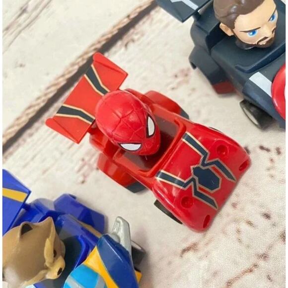 MARVEL AVENGERS Limited Edition Pull Back Race Cars - Picture 6 of 12